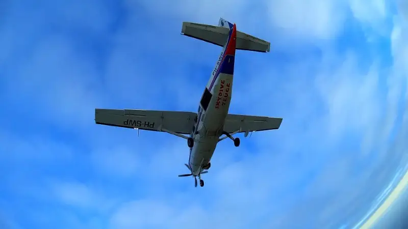 Saying goodbye to the plane